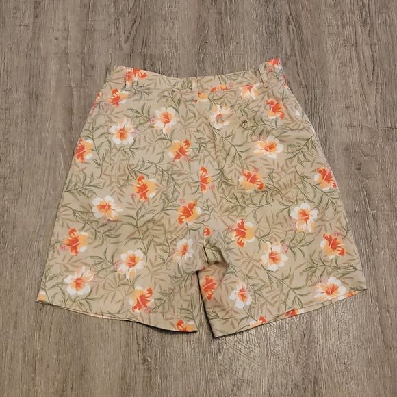 White Stag Pleated High Rise Shorts ~ Sz 8 ~ Light Brown ~ Floral ~ 7.5" Inseam - Picture 3 of 4
